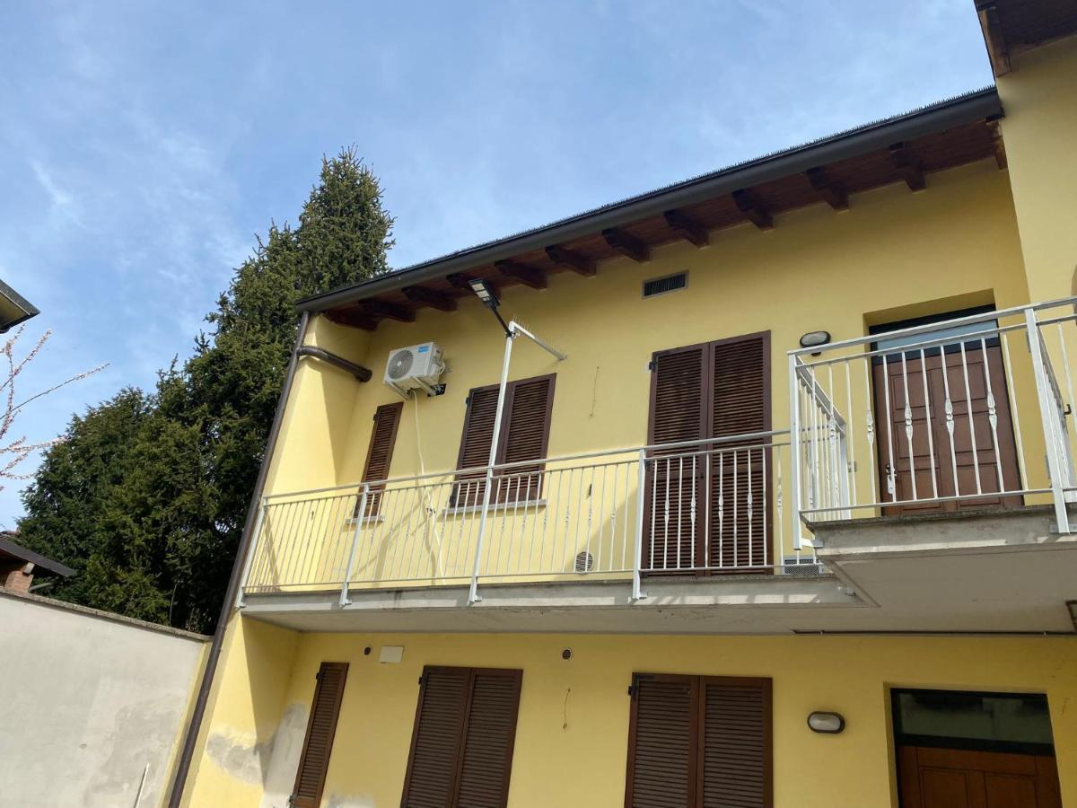 Apartamento Il Tulipano Trezzano Rosa Exterior foto