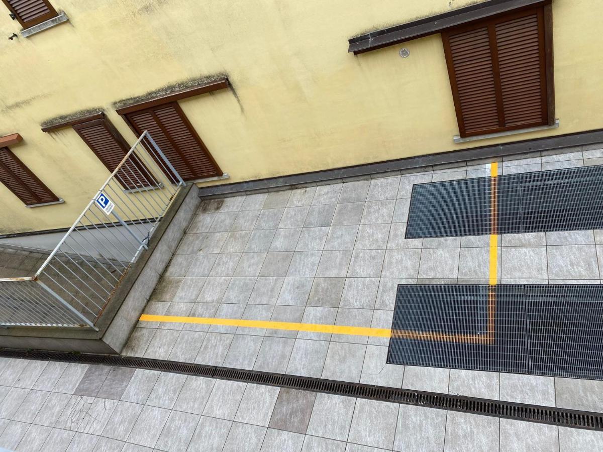 Apartamento Il Tulipano Trezzano Rosa Exterior foto